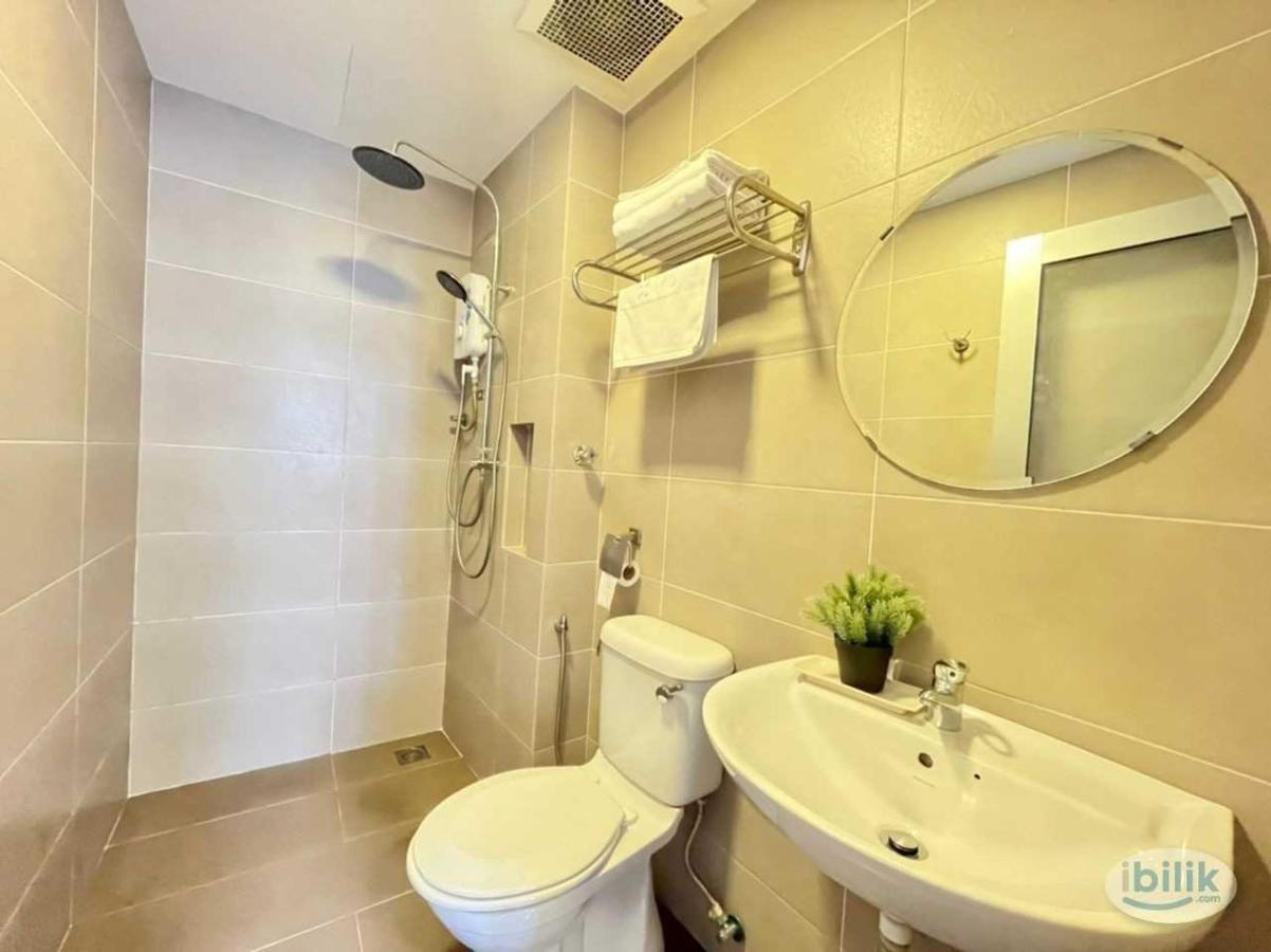 Oyo Hotel Happy Homes Бопал Екстериор снимка